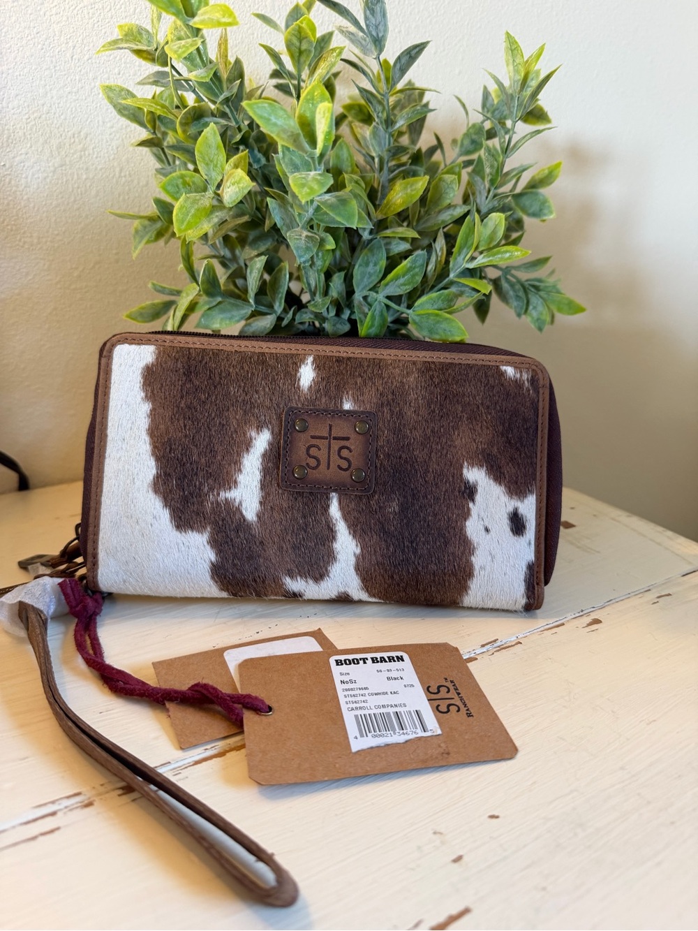 STS Ranchwear Brown & White Cowhide Zip Around Wallet